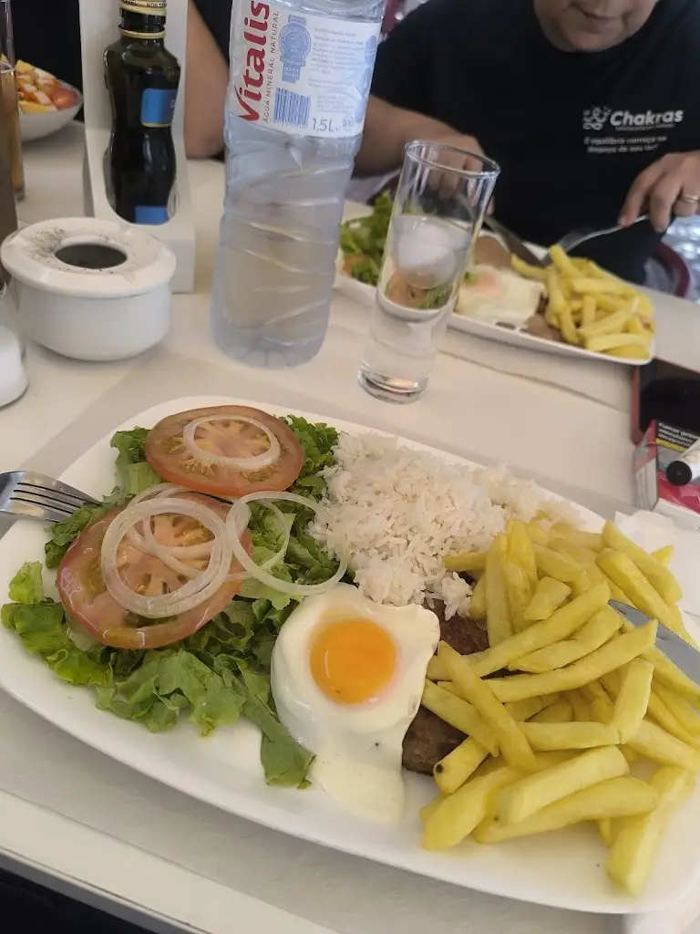 Verónica Branco_Cafetaria J_Campo Maior_recensione