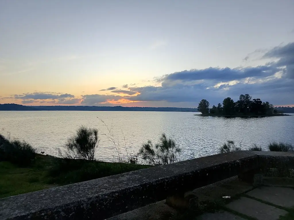 Mbarek Saror_Sunset Bar. Barragem do Caia_Campo Maior_recensione