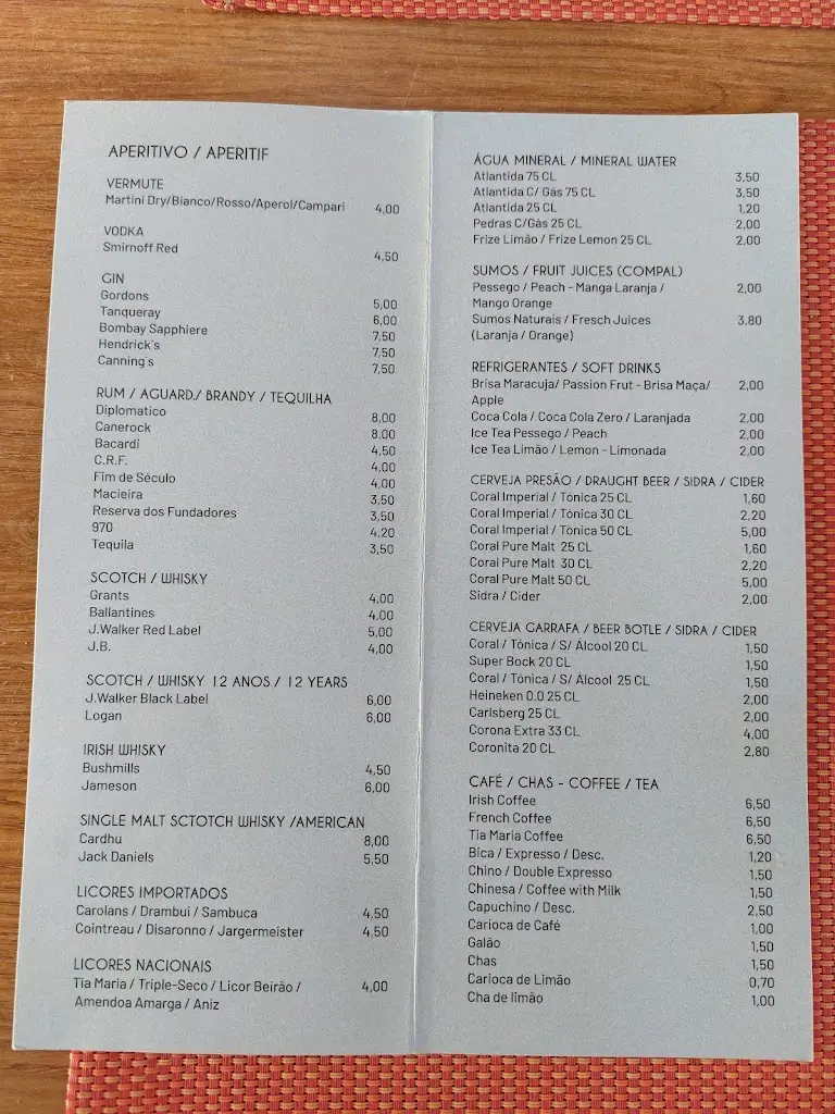 Menu_Pé na Água Restaurante & Beach Bar_Porto Santo_immagine_1