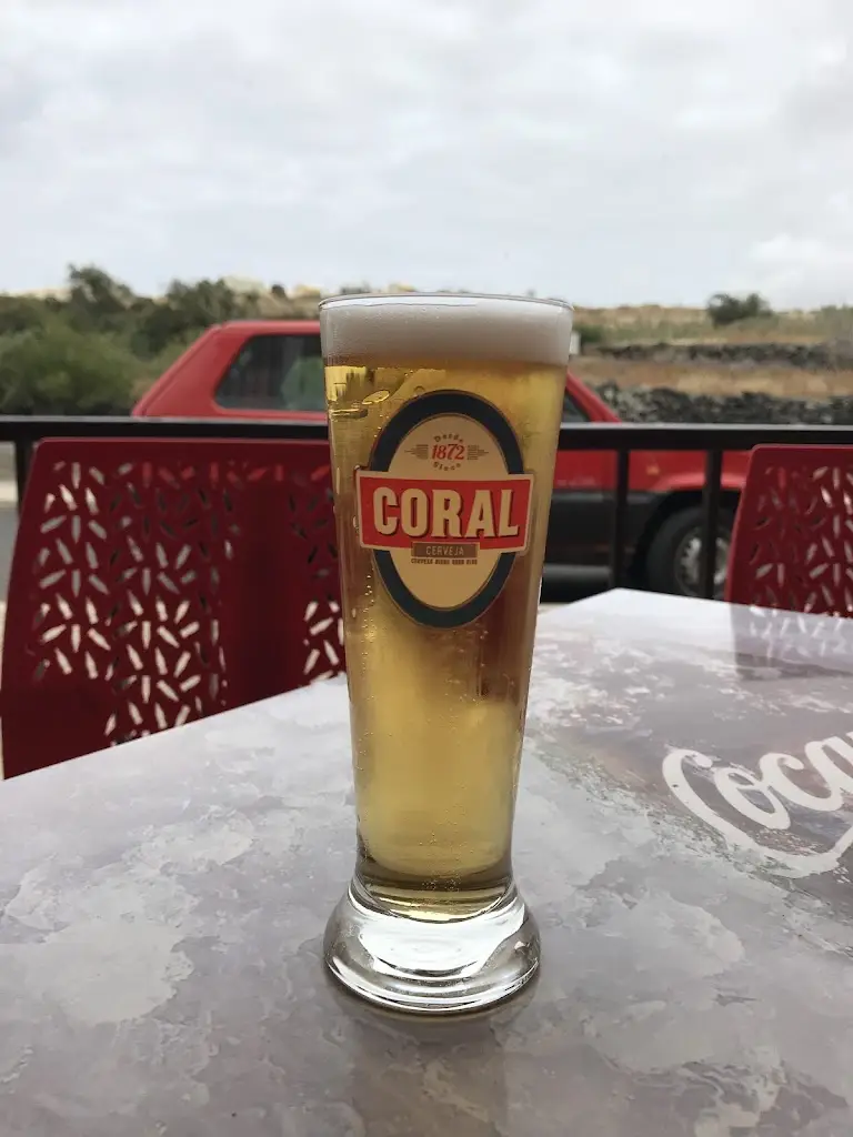 Pedro Farto_Snack Bar Escorpião_Porto Santo_recensione