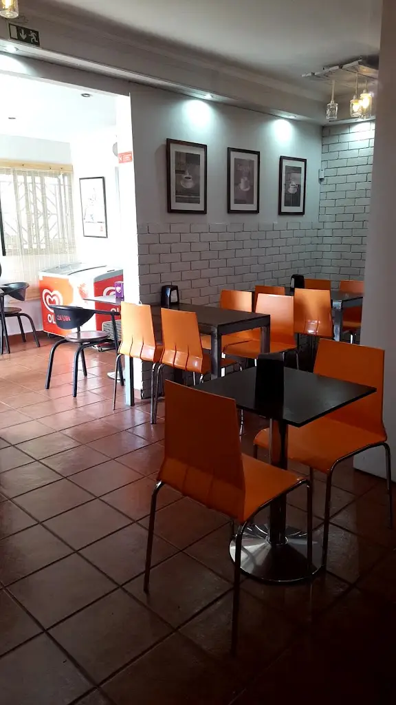 Café Helio's Bar_Porto Santo_slider_image_2