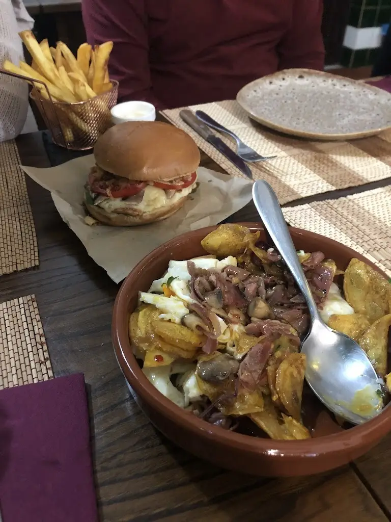 Sofia Pais_Porta á Porta_Sousel_recensione