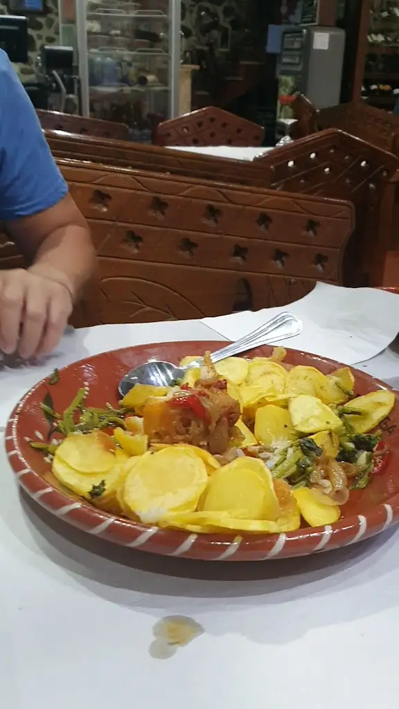 Restaurante Gruta do Fado_Amorim_slider_image_2