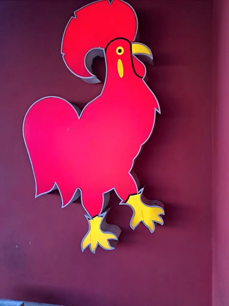 Ivan Mitchell_Casa dos Frangos_Argivai_reseña