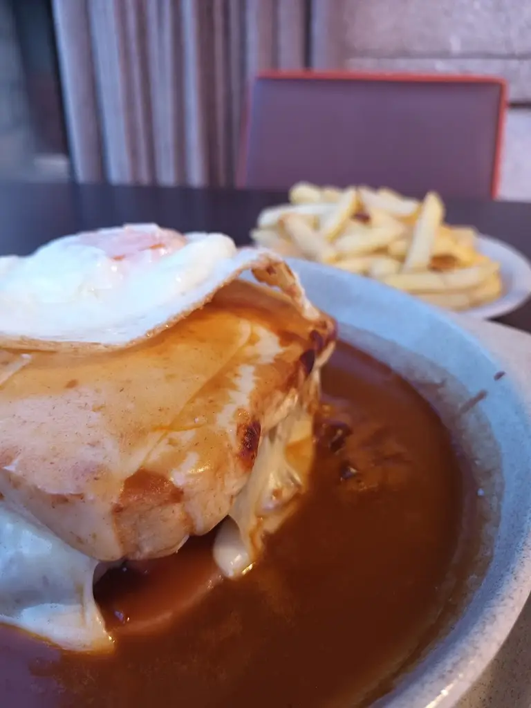 costa moreira_Café Desportivo_Alpendurada_recensione