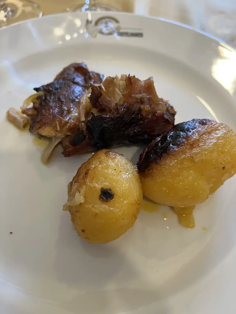 IamAysegul_Os Castelhanos_Nogueira da Regedoura_review