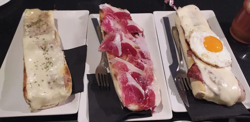 Pirolito CV - Wine & Tapas_Castelo de Vide_slider_image_2