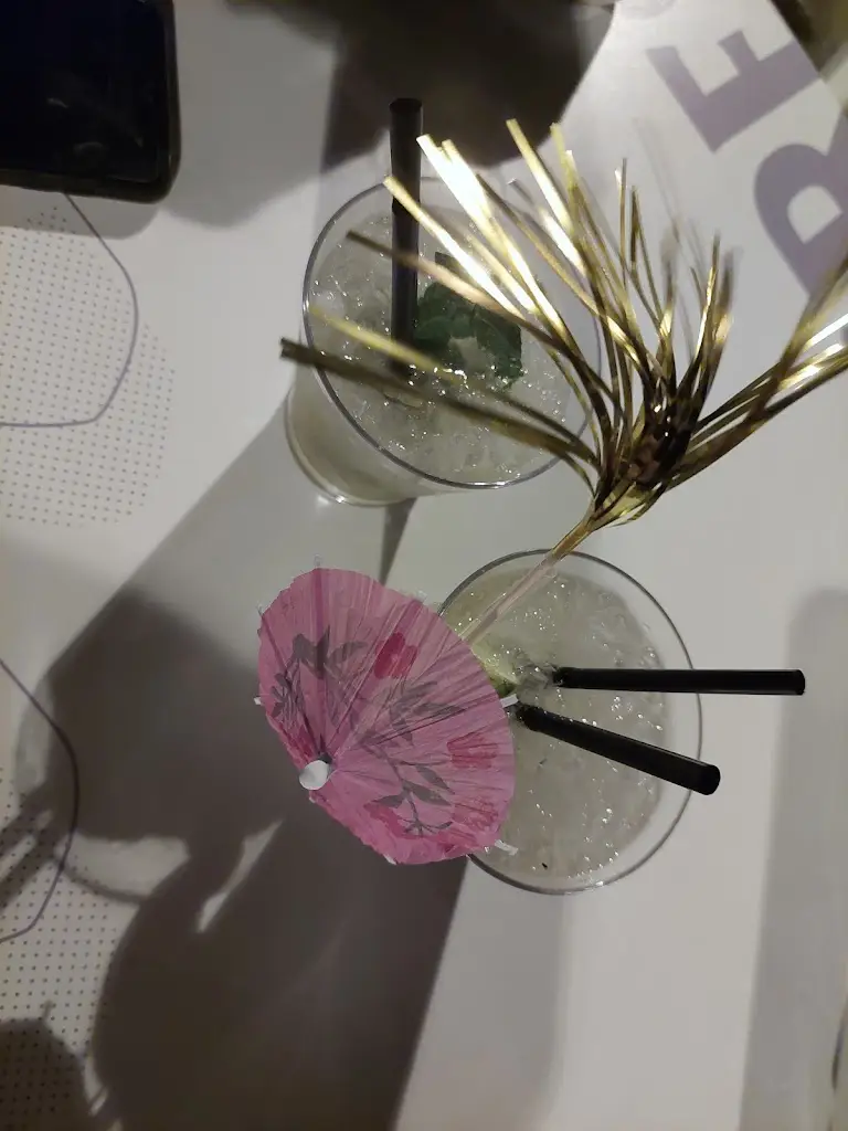 Marce M J_J. M. Cafe Bar - João Maroco Branco_Castelo de Vide_recensione