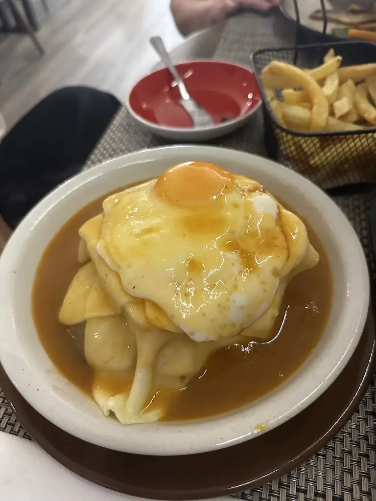 Raphaela Rebelo Wedel_Madje Restaurante_Águas Santas_review