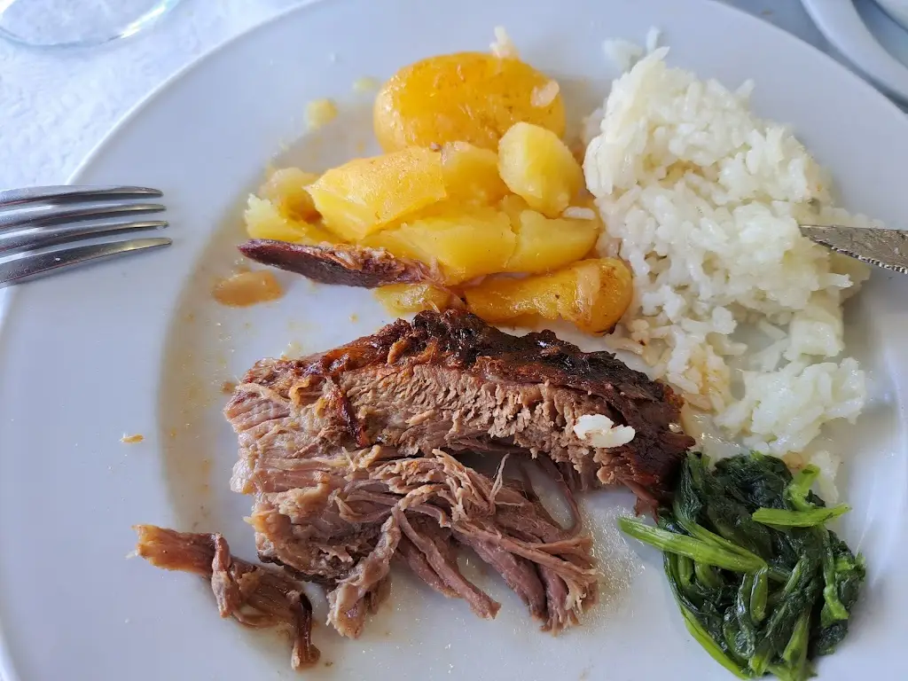 Pedro Afonso Coutinho Dias_Churrasqueira Manjar_Águas Santas_review