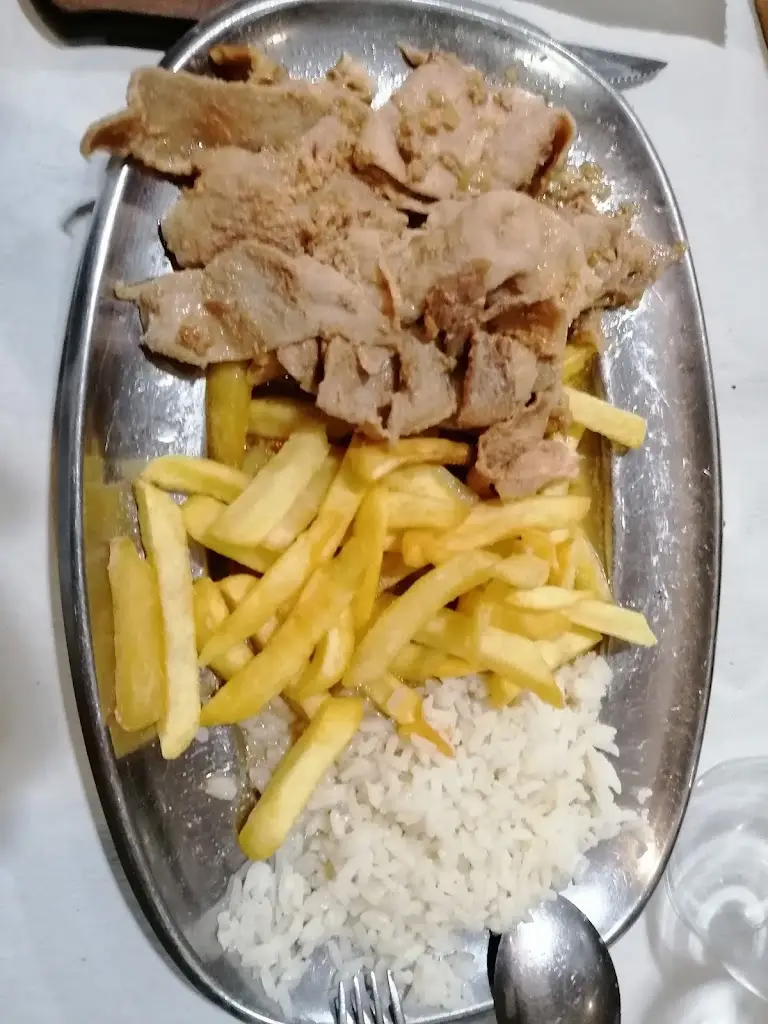 Guillermo Cara_Fonseca - Galeria das Tapas_Alfena_reseña