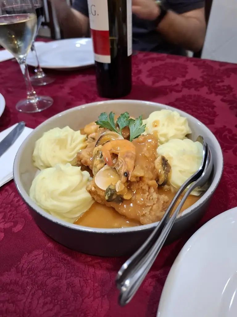 Marcel Santos_O Casarão d'Alfena_Alfena_recensione