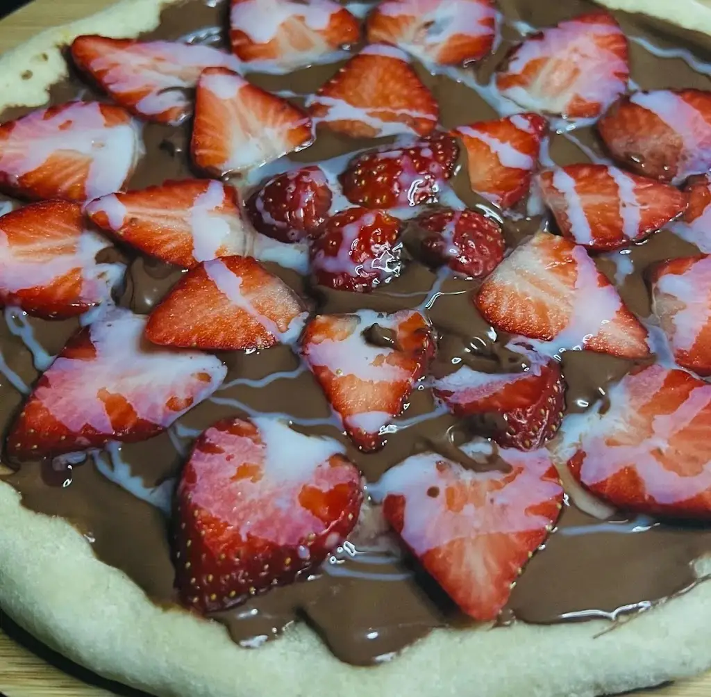 Raphaela Alves_Pizzarella_Baguim do Monte_review