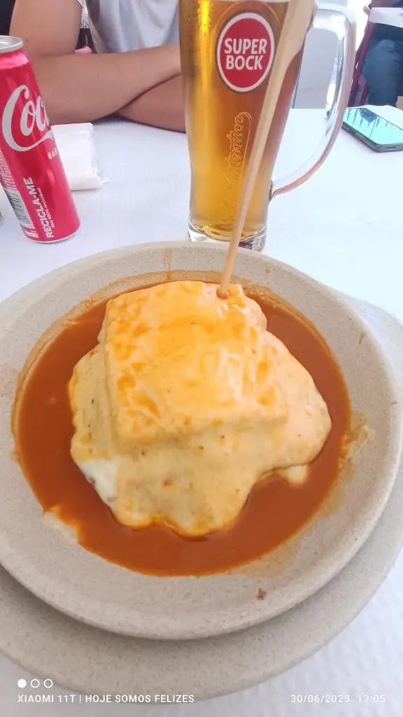 Luis Filipe Urrice Domingues_O Broinha de Mel_Avintes_recensione