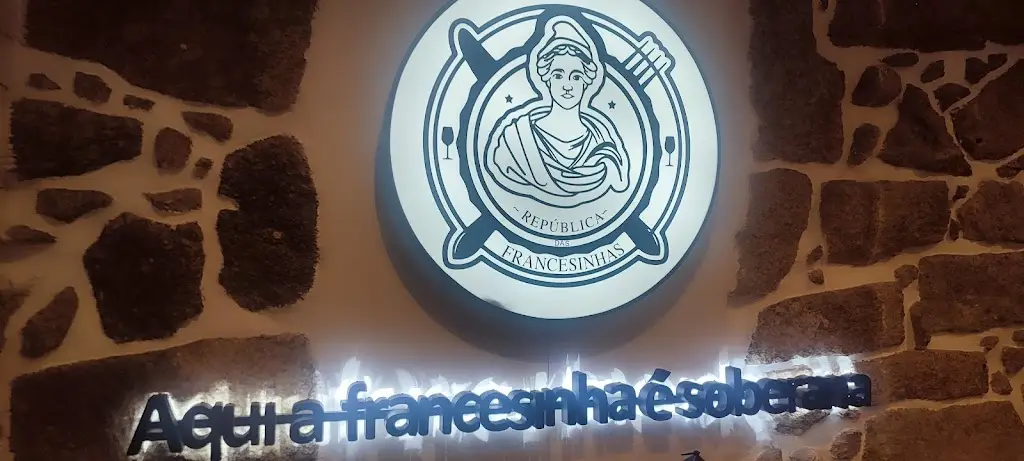 Paulo Pereira_República das Francesinhas_Baltar_recensione