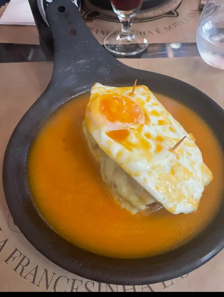 República das Francesinhas_Baltar_slider_image_3