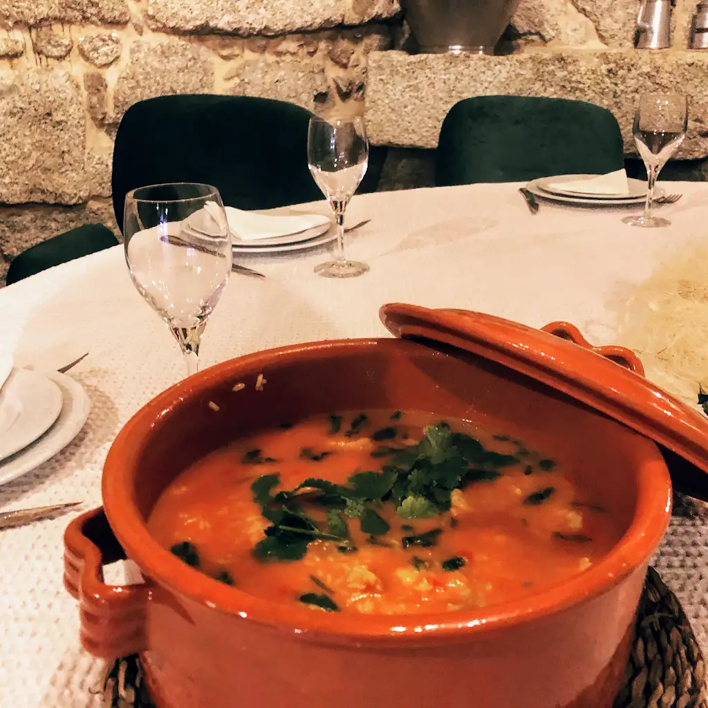 Temos Pena_Baltar_slider_image_2