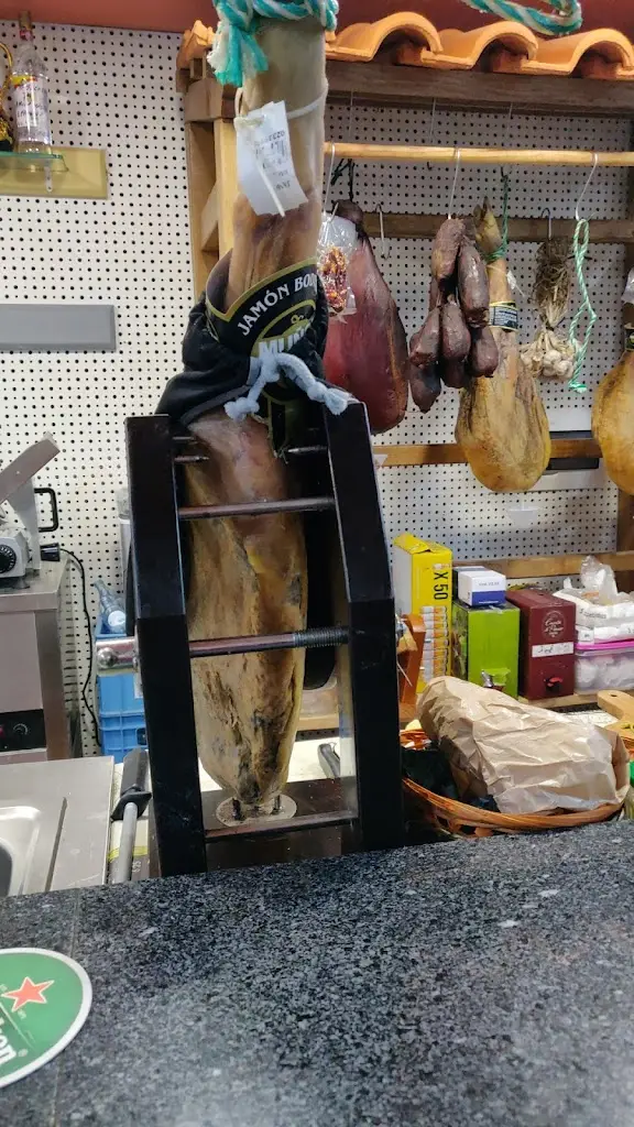 Luis Magalhães_Restaurante O Carioca - Presuntaria Transmontana_Baltar_recensione