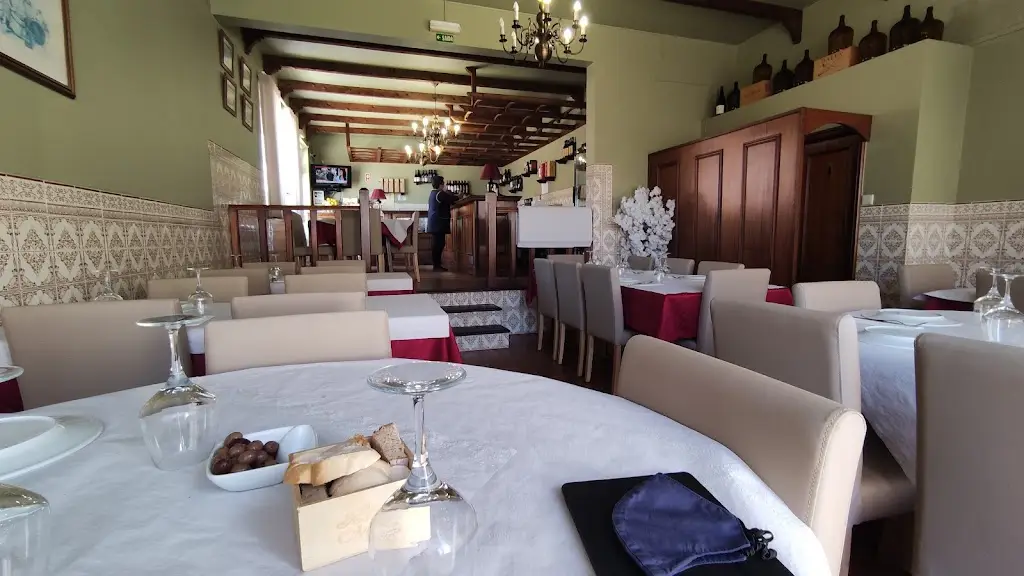 Jorge Basto Sobreira_Micas Casa Campos_Bougado_recensione