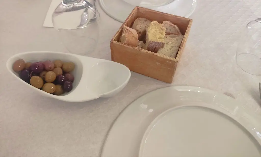 Gonçalo Lucena_Micas Casa Campos_Bougado_recensione