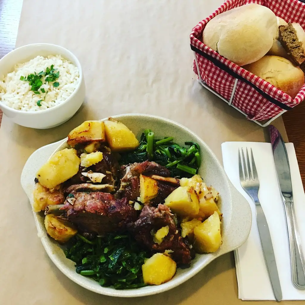 Casa Rocha_Foz do Douro_slider_image_3