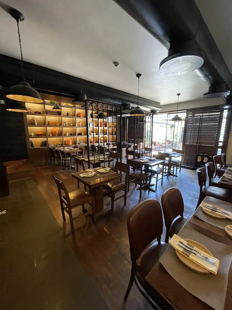 Fernando Samaniego_Brasão Foz Brewery_Foz do Douro_recensione