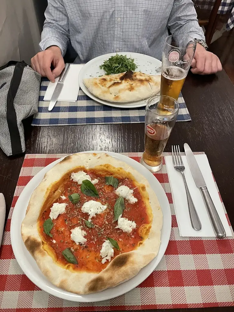 Alma Hodžić_Casa da Foz_Foz do Douro_review