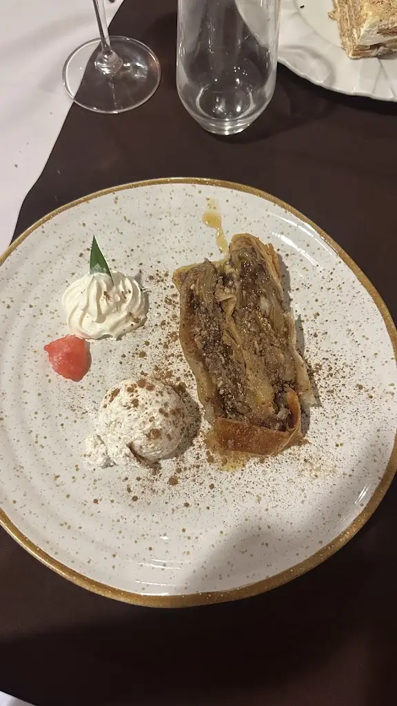 Florencia Gonzalez_O Brouas_Castelões de Cepeda_recensione