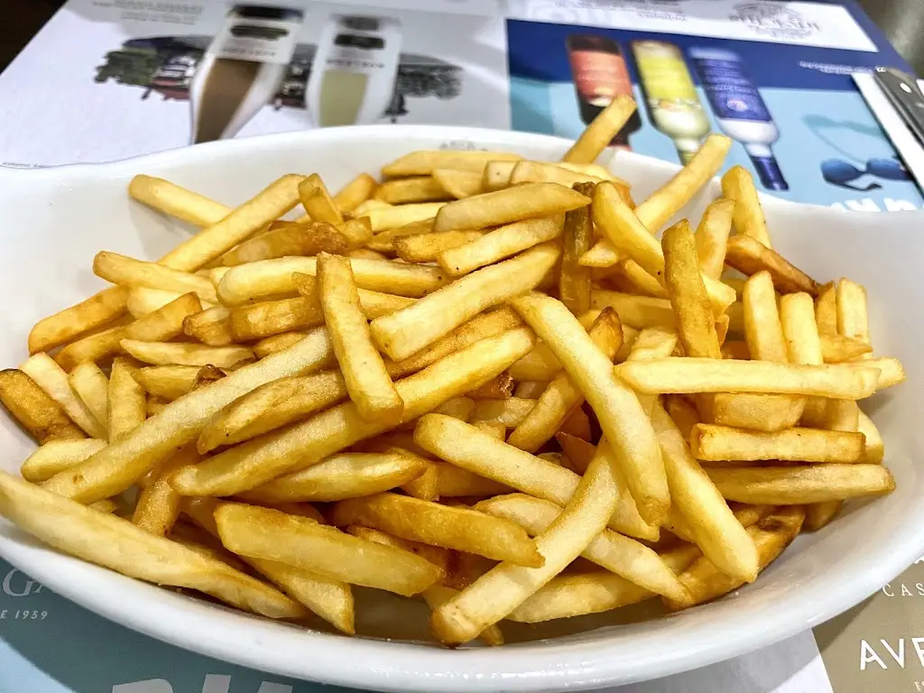 Menu_Invictus Café - Francesinhas_Castelões de Cepeda_immagine_7