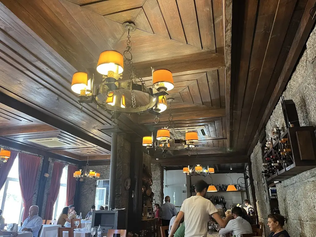 Frederico Granchinho_Pensao Borges_Baião_recensione