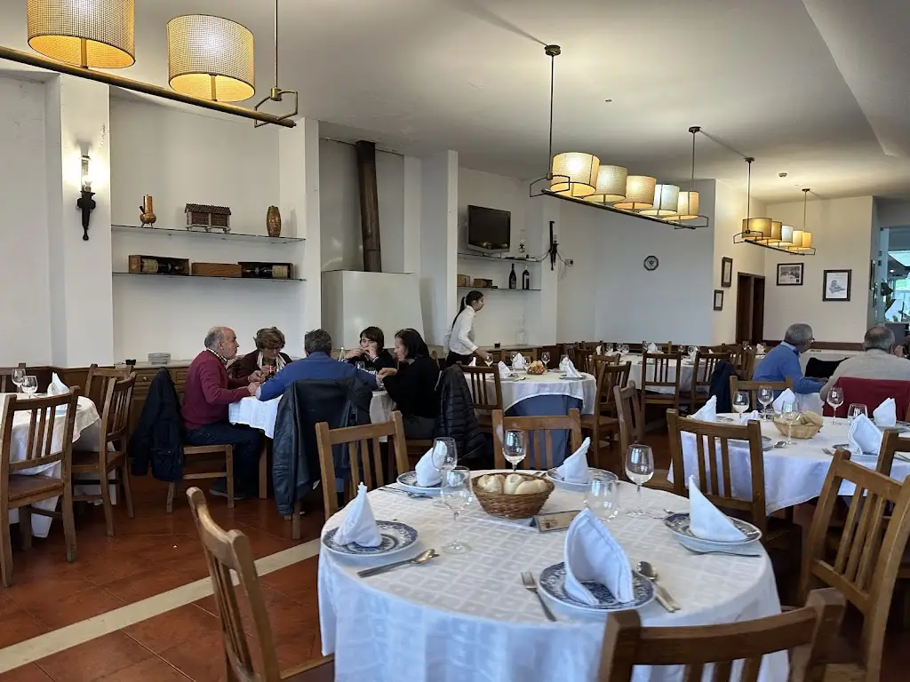 Han viet kien_Pensao Borges_Baião_recensione