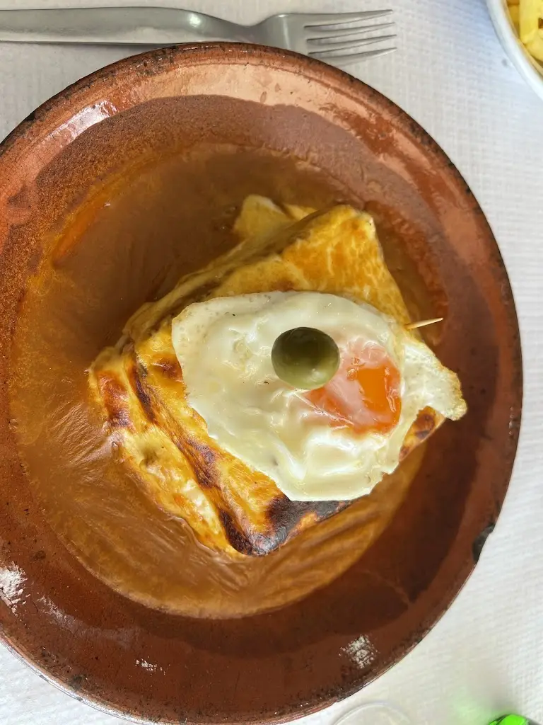 Mehdi DAMI_Estrada Real_Grijó_recensione