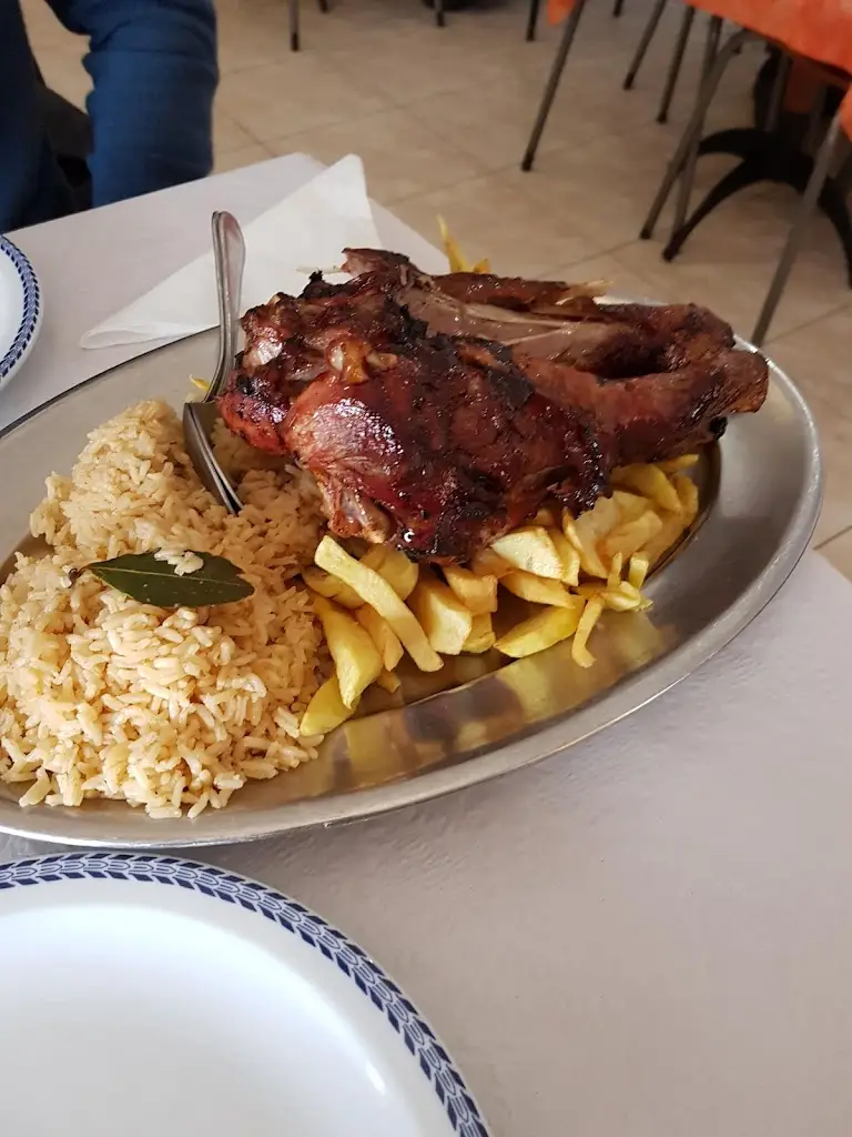 Café ZEZI_Fânzeres_slider_image_1