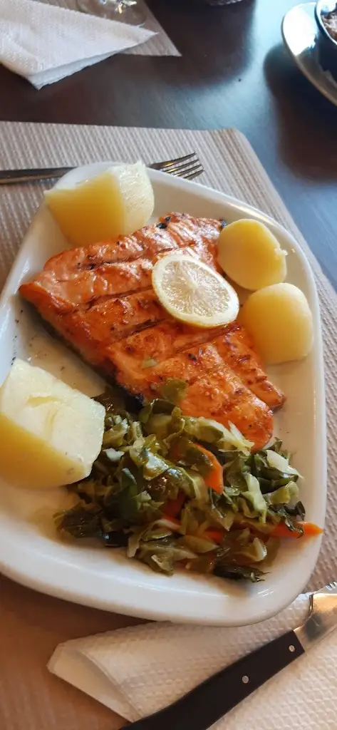 Menu_Está nas Brasas_Leça do Bailio_image_5