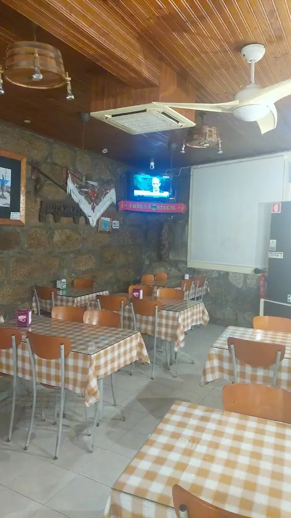 Taberna Restinga ristorante a Ermesinde