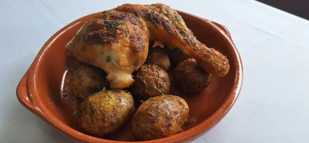 Tipicamente Restaurante&Petisqueira_Ermesinde_slider_image_1