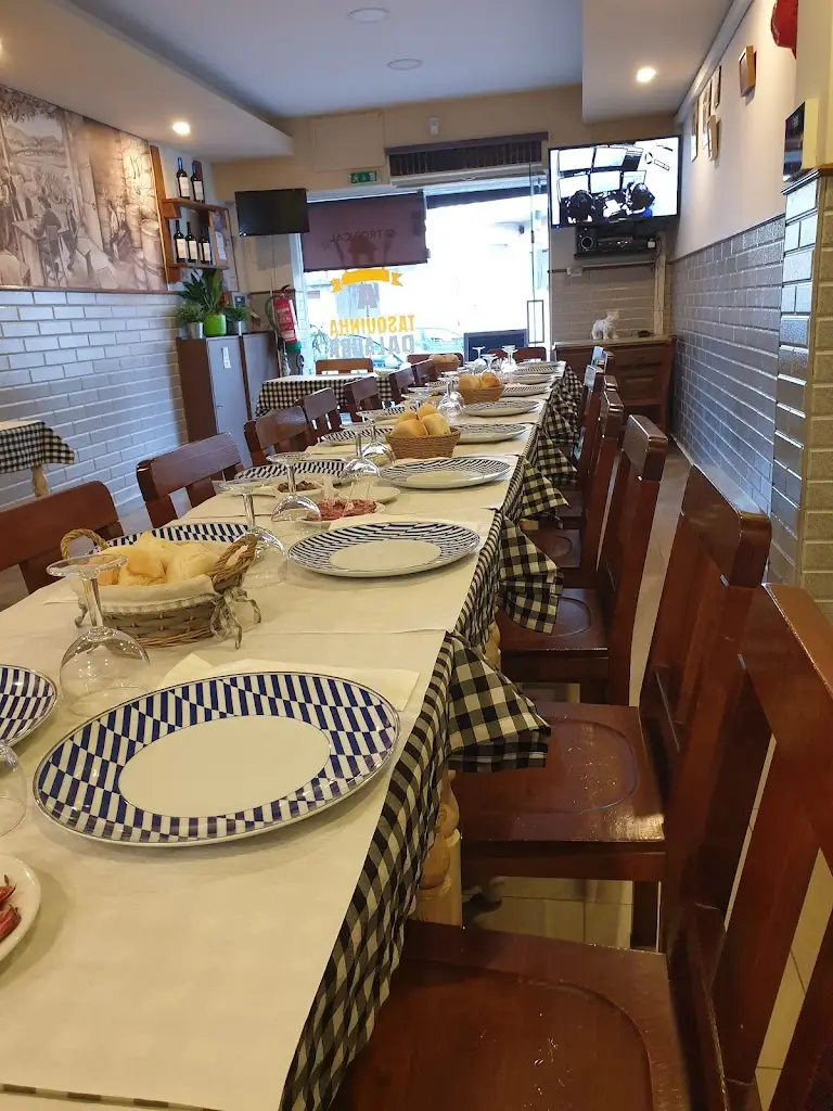 Tasquinha Da Laura_Ermesinde_slider_image_3