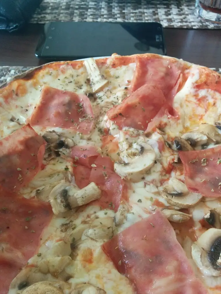 Menu_Pizaria VilAroma_Ermesinde_immagine_7