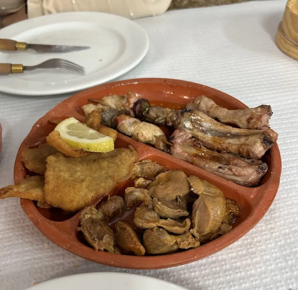 Menu_Adega Regional Tatana_Carvalhosa_immagine_3