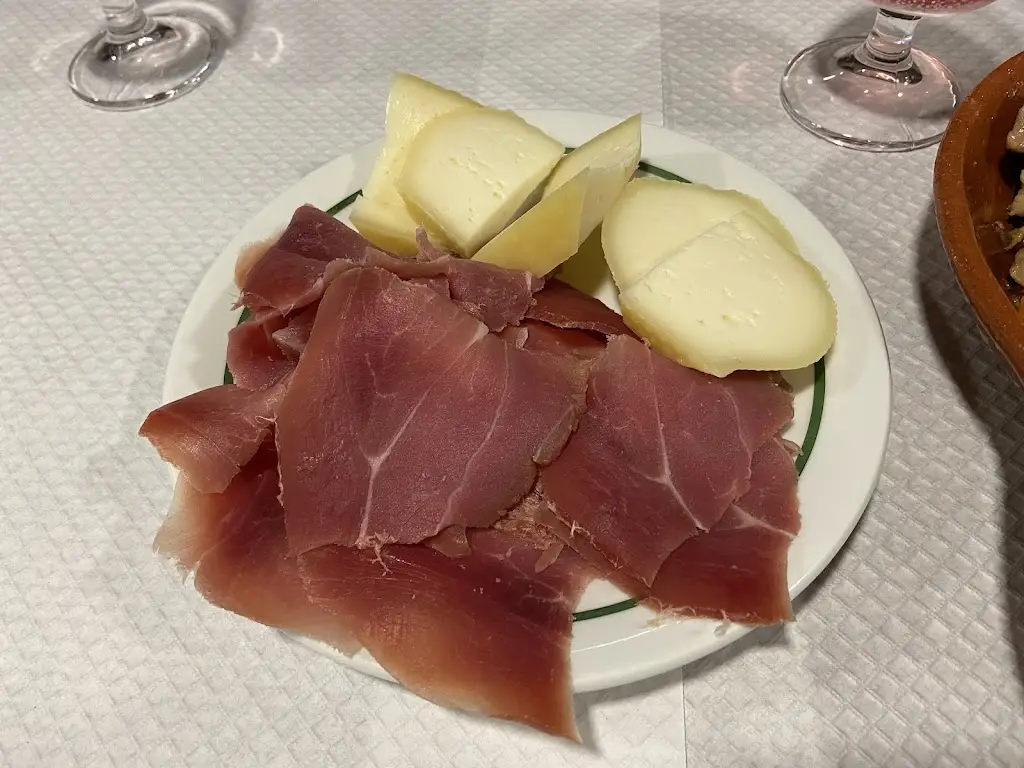 Adega Regional Tatana_Carvalhosa_slider_image_3