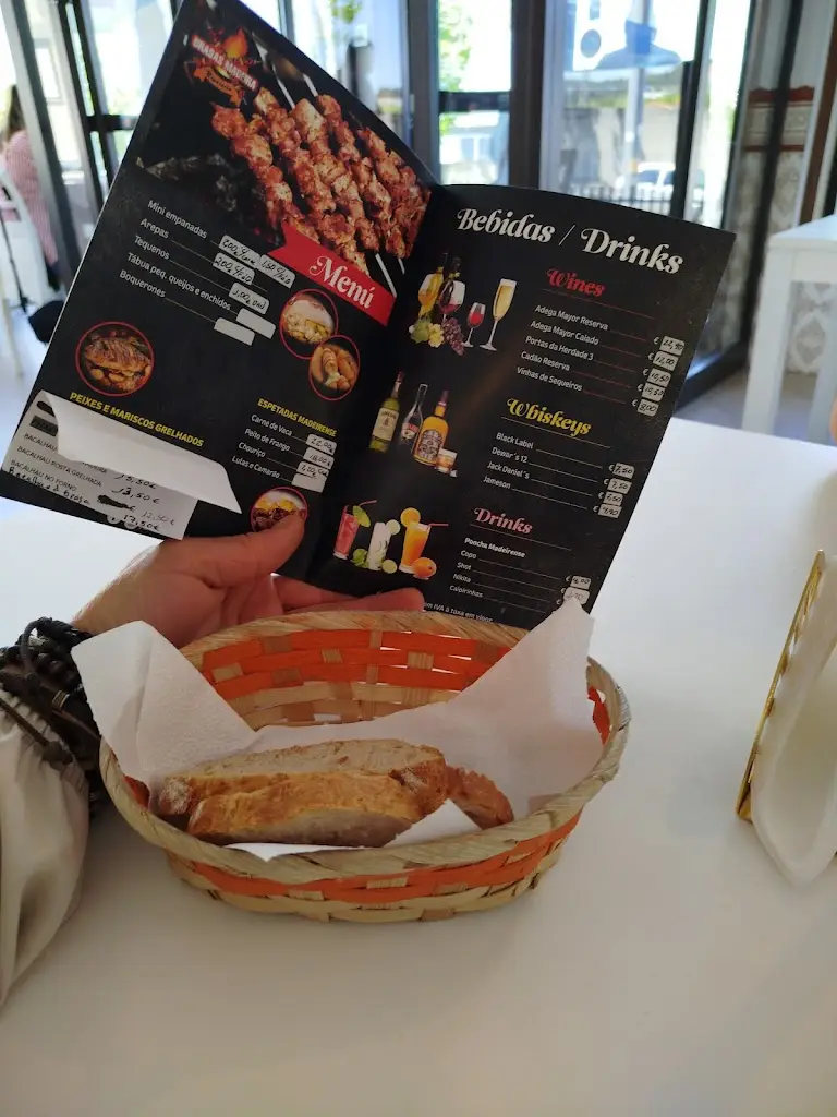 Menu_Restaurante Brasas Madeira_Carvalhosa_immagine_1