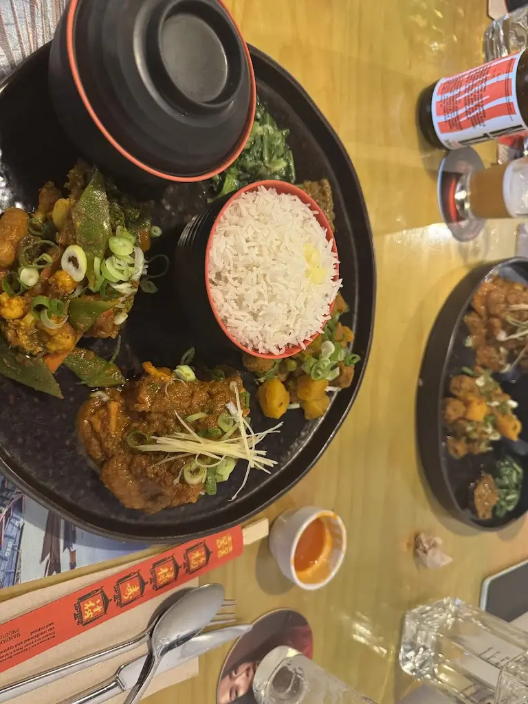 sky carkey (landofwarriors)_Thamel Restaurant Porto_Carvalhosa_recensione