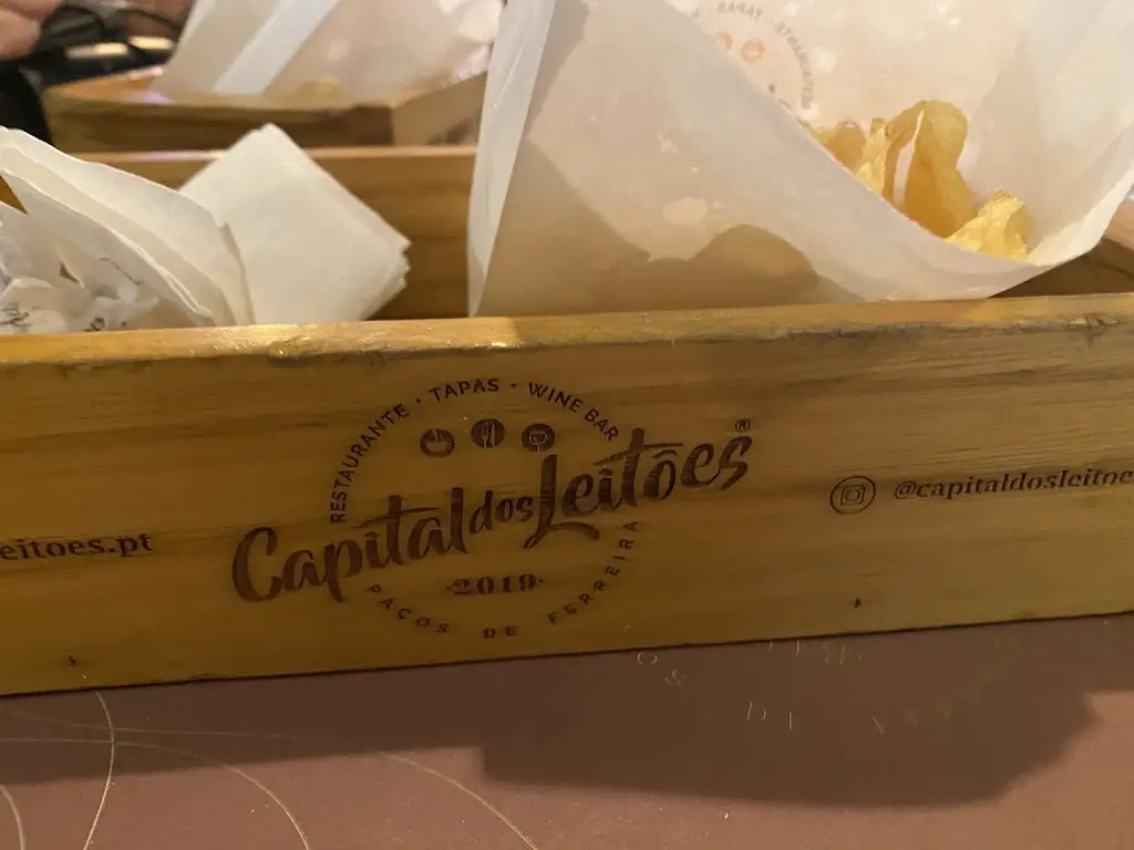 Joao Pontes_Capital dos Leitões_Carvalhosa_recensione