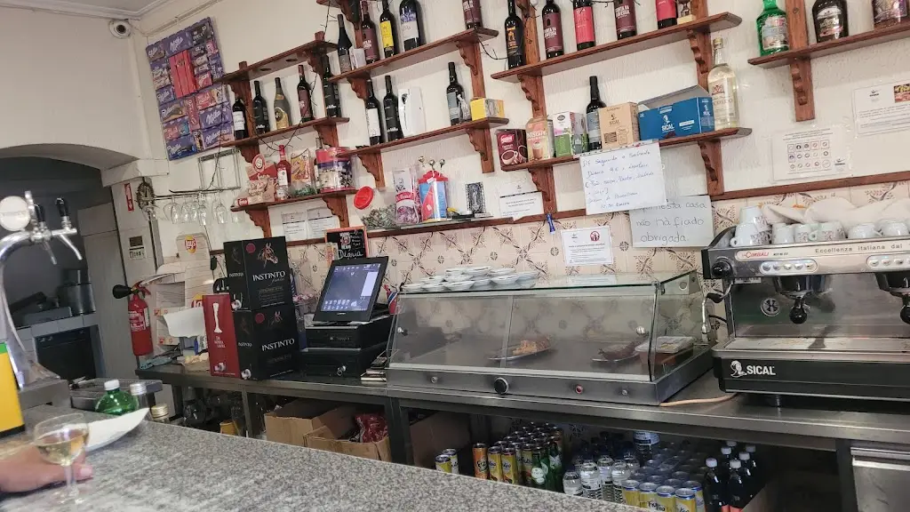 Tasca O Telheiro ristorante a Salreu