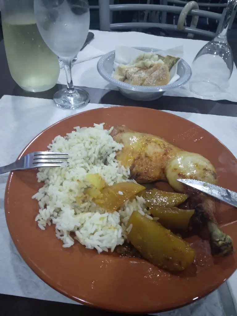 Excêntrico Confeitaria & Petiscos ristorante a Gulpilhares