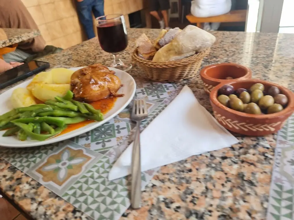 Mirella Paula_Casa Catrazana_Murtosa_review