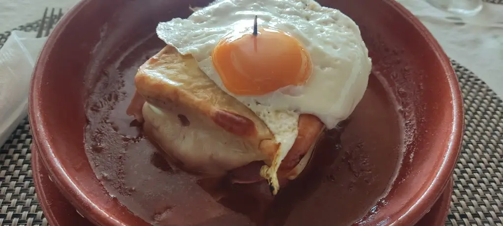 Menu_Adega do zé(francesinhas forno a lenha)_Gulpilhares_imagen_2