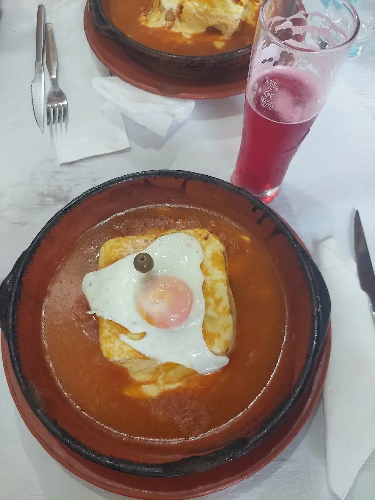 Elsa Ferreira_Toca dos Amigos_Gulpilhares_recensione