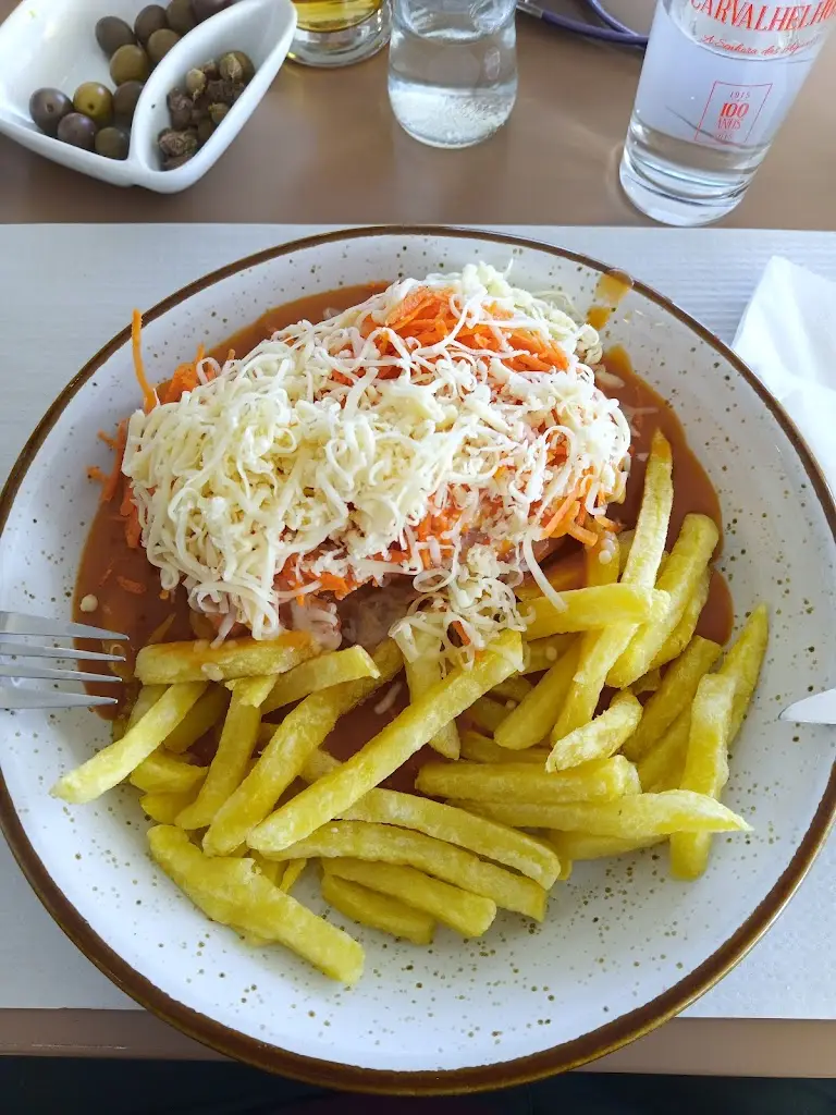 Luis Carlos Becerra_Café do Gusto_Freamunde_recensione