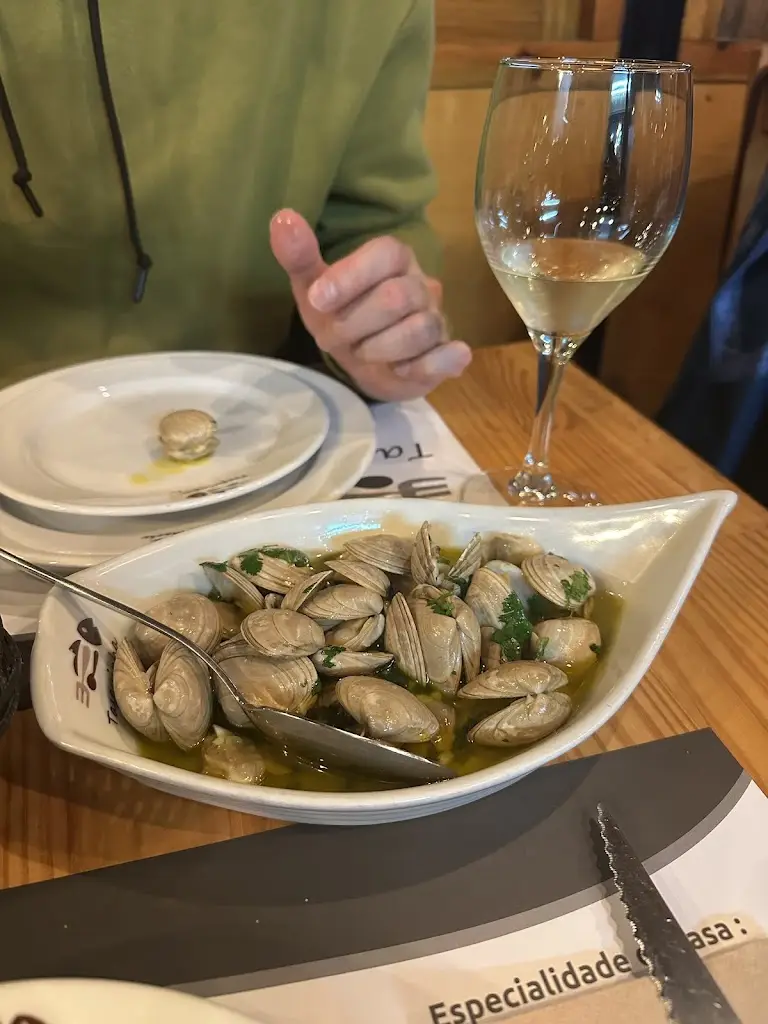 Tuiana Shoinkhorova_Restaurante Tasquinha das Marés_Lavra_recensione